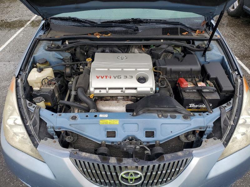 2004 Toyota Camry Solara se