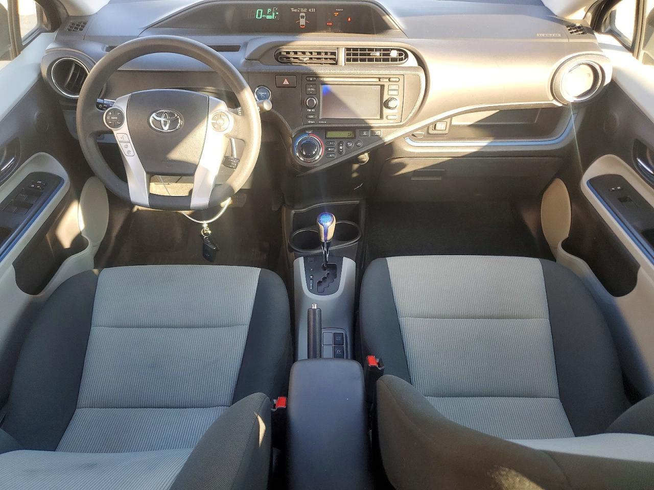 2013 Toyota Prius c