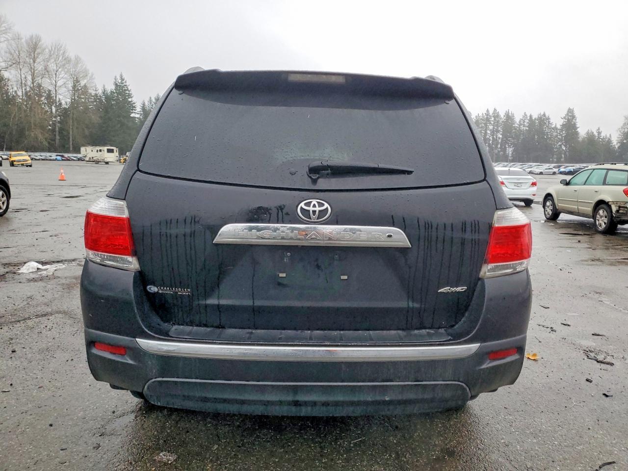 2013 Toyota Highlander Base