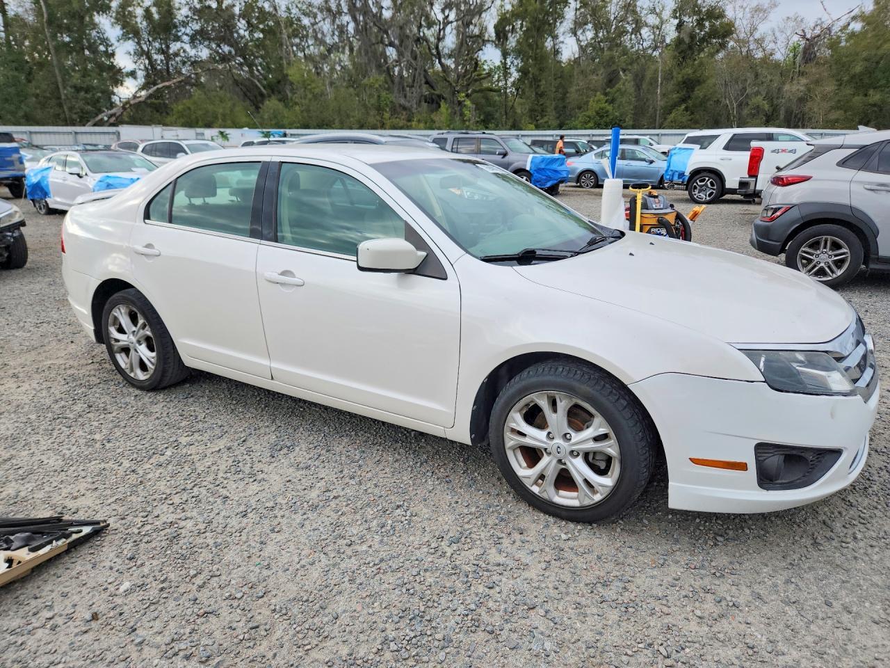 2012 Ford Fusion se