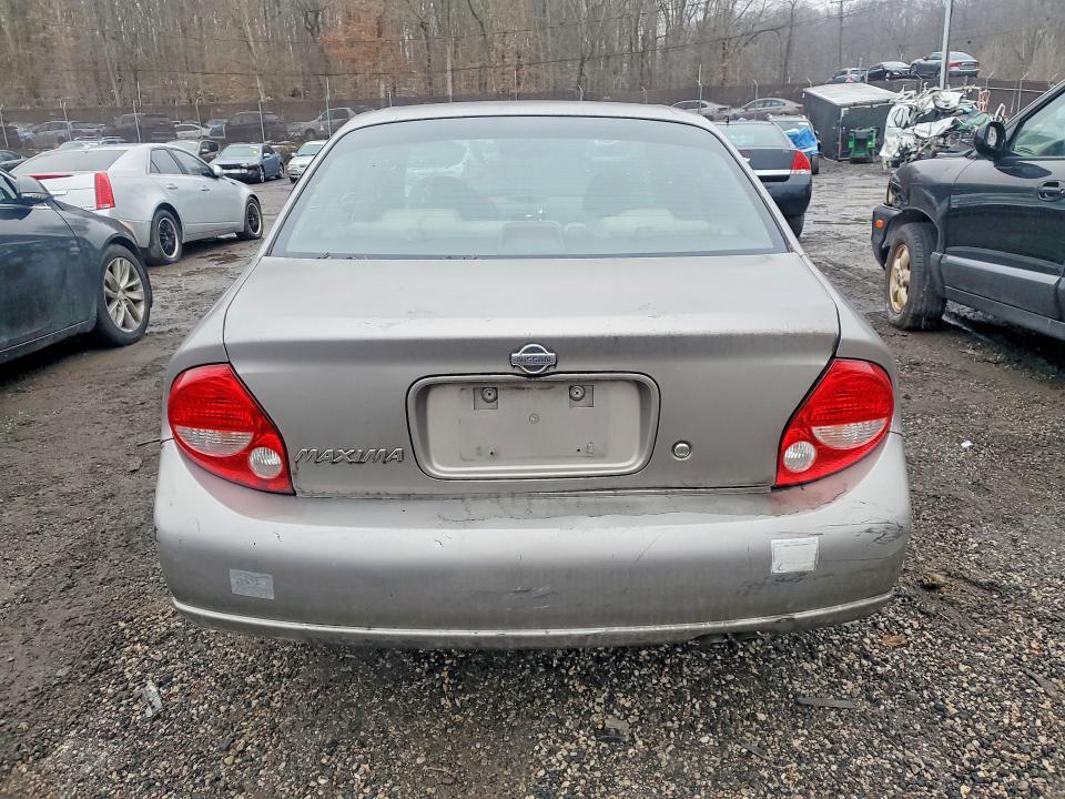 2001 Nissan Maxima gxe