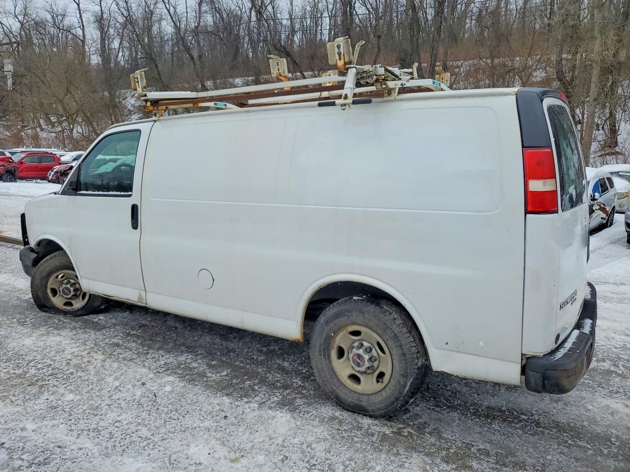 2013 GMC Savana G2500 Utility / Service Van