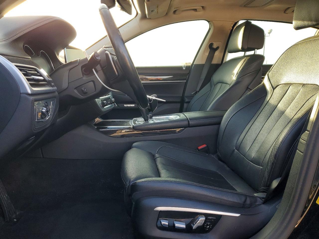 2017 BMW 740 i