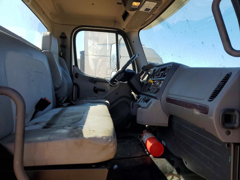 2018 Freightliner Business Class M2 Truck Cab Andchassis