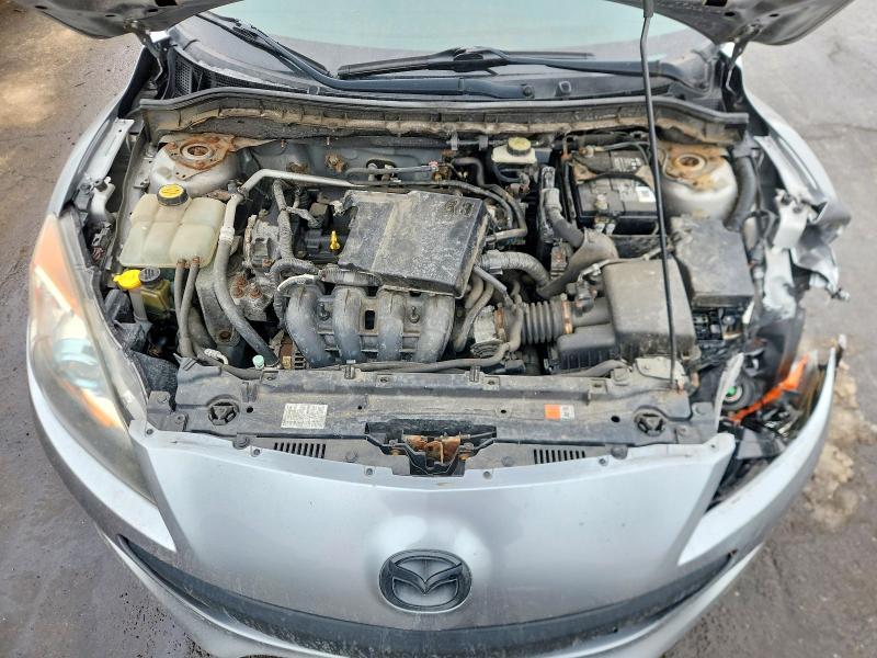 2013 Mazda 3 I