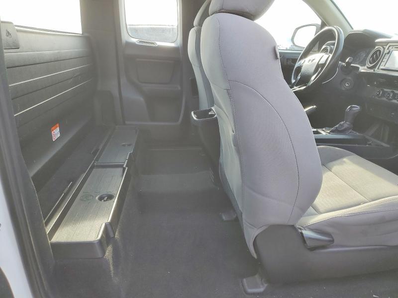 2017 Toyota Tacoma SR