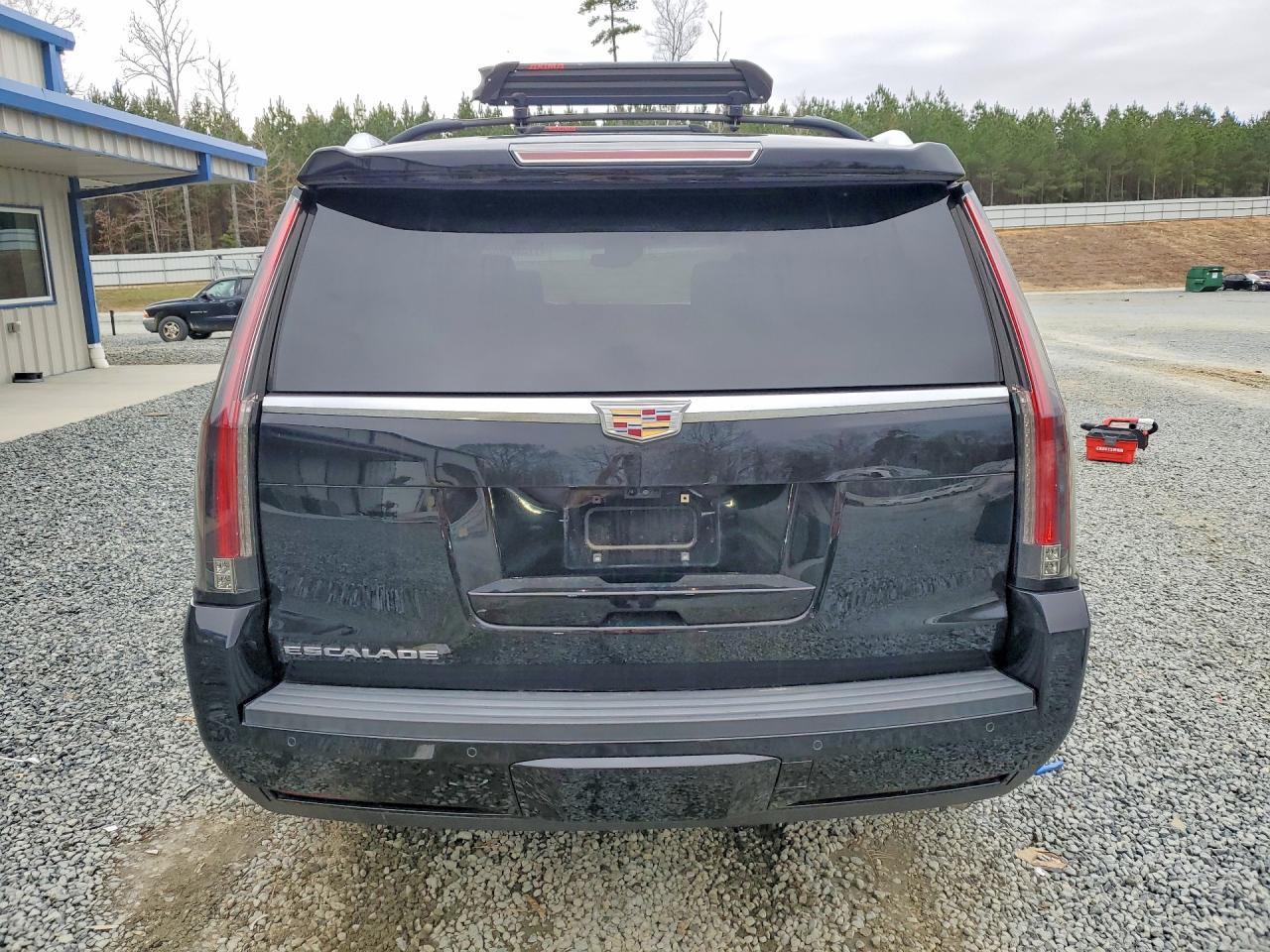 2017 Cadillac Escalade Platinum