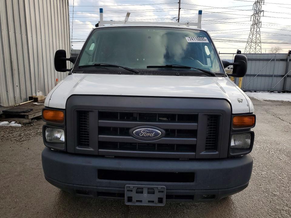 2013 Ford Econoline E150 van