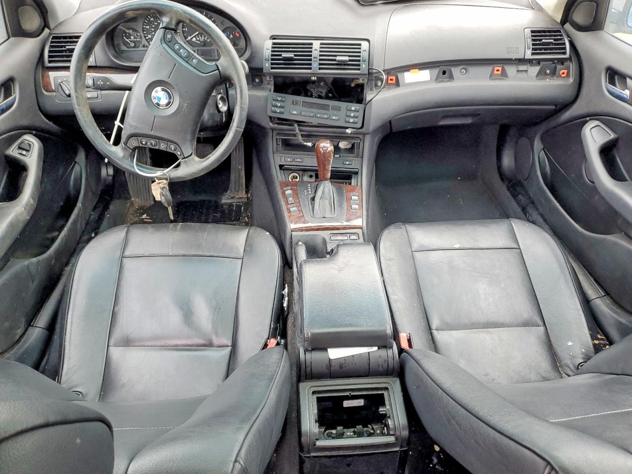 2003 BMW 325 i