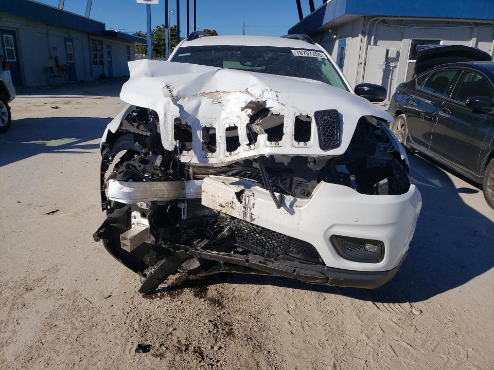 2023 Jeep Cherokee Altitude lux
