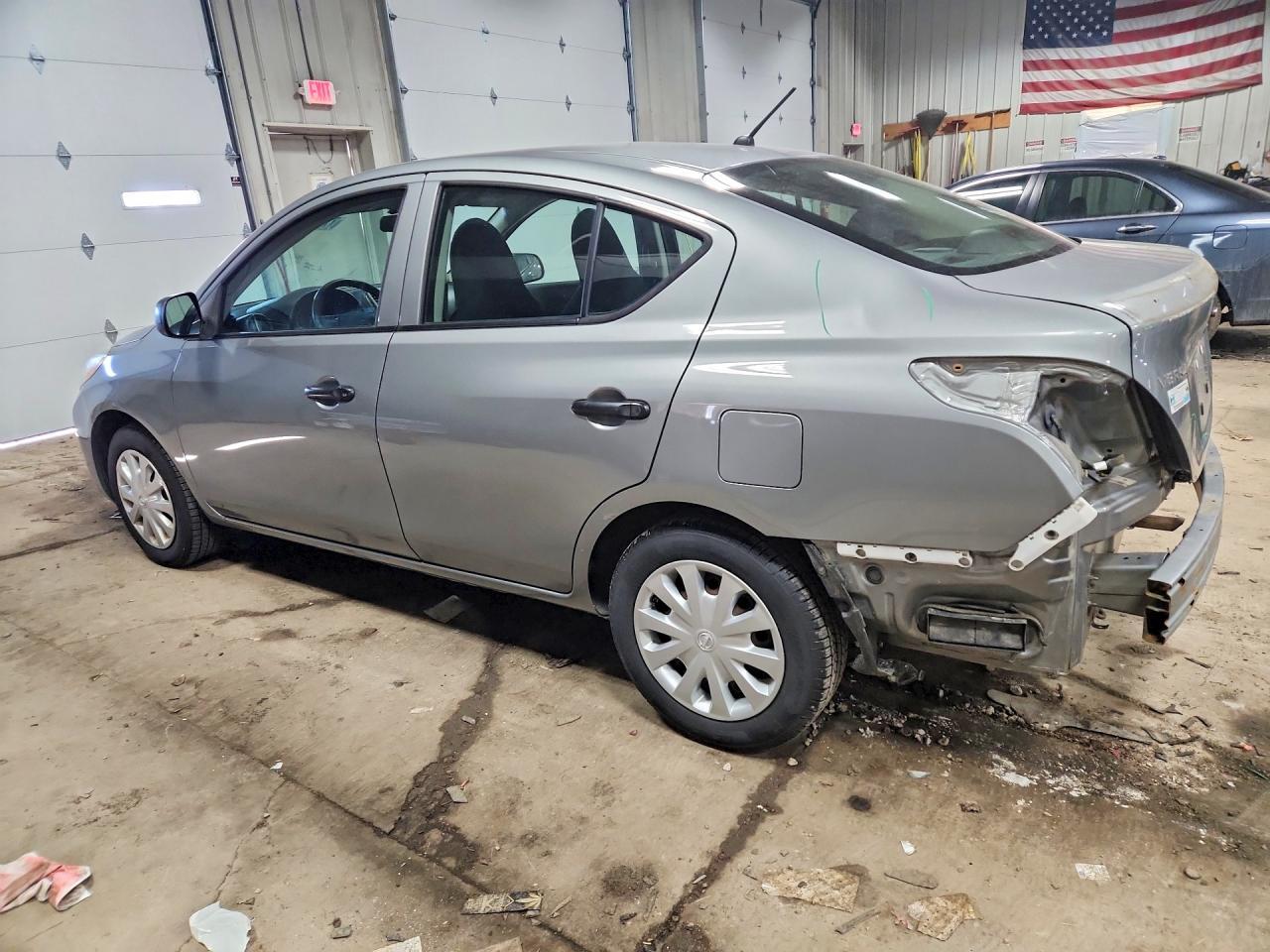 2013 Nissan Versa s