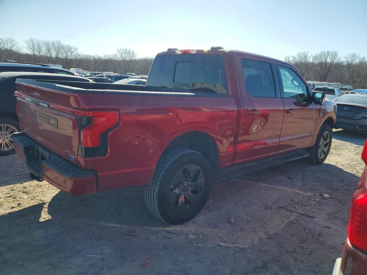 2023 Ford F150 Lightning pro