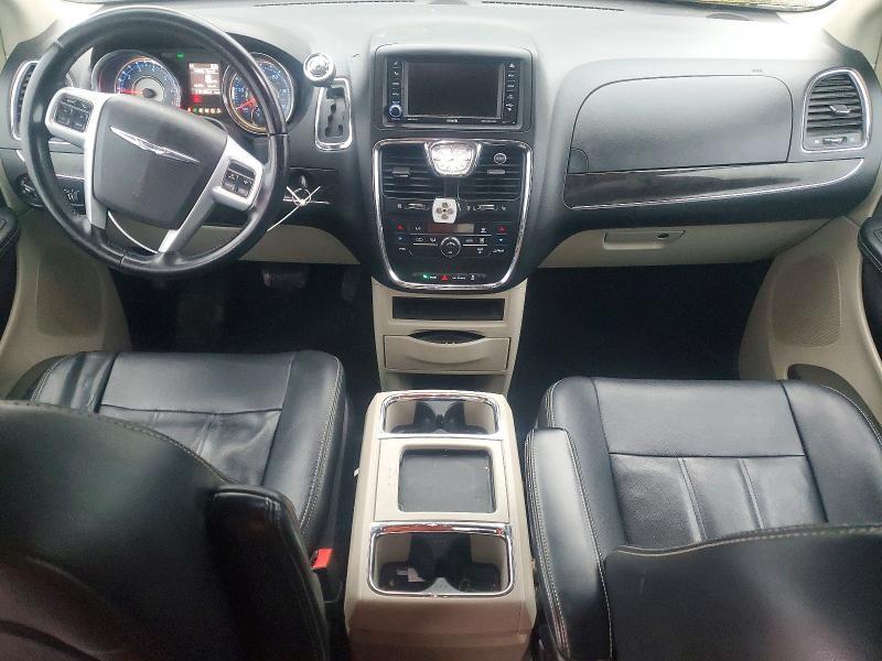 2014 Chrysler Town & Country Touring