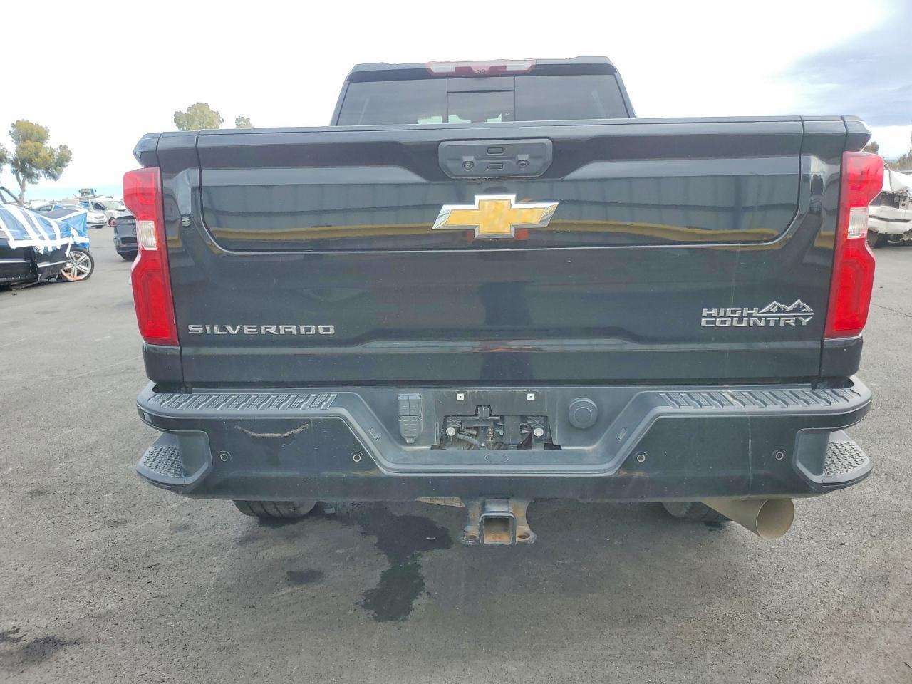 2022 Chevrolet Silverado K3500 High Country