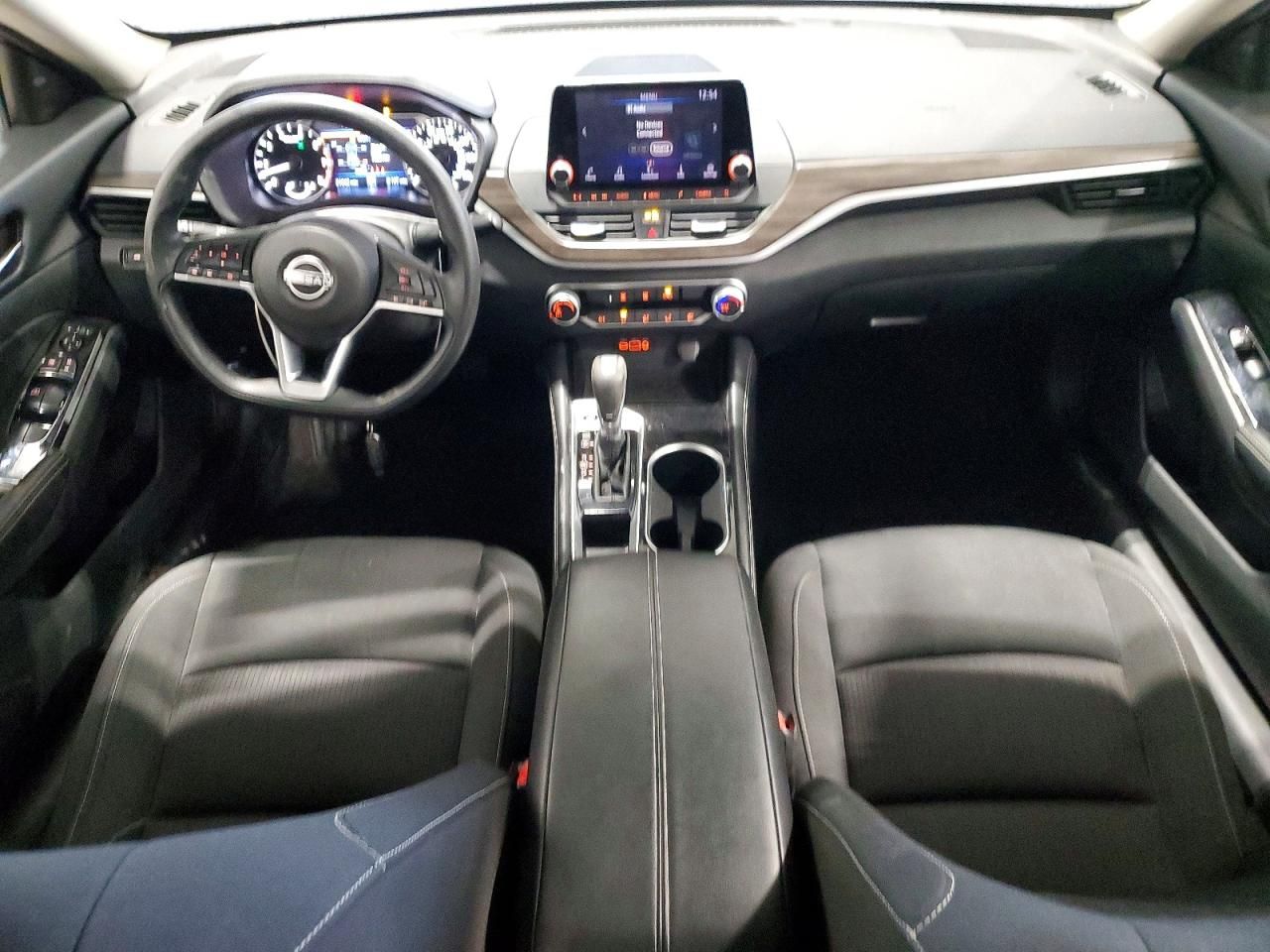 2023 Nissan Altima sv