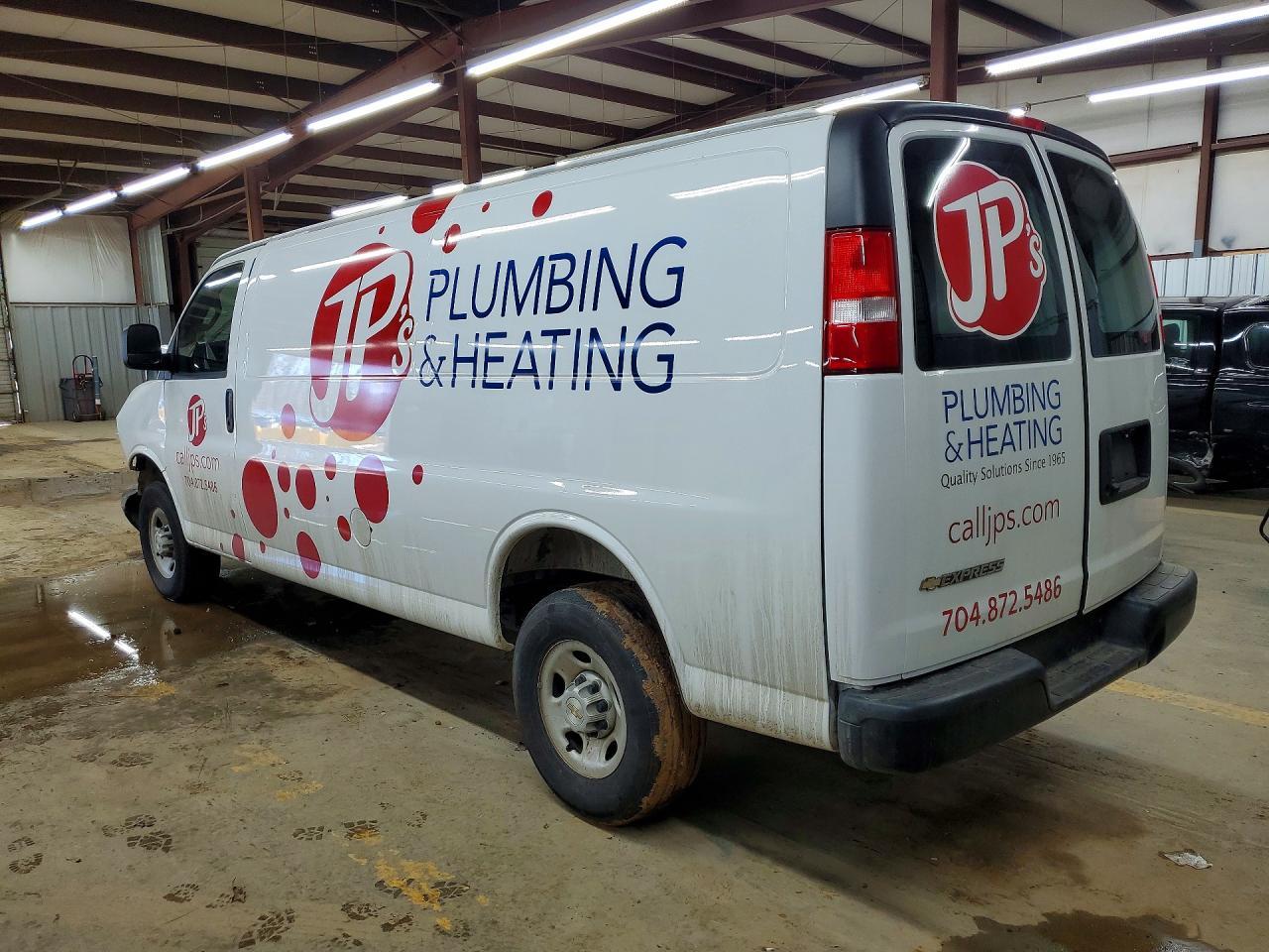 2025 Chev Express G2500