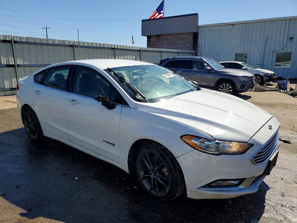 2018 Ford Fusion se Hybrid