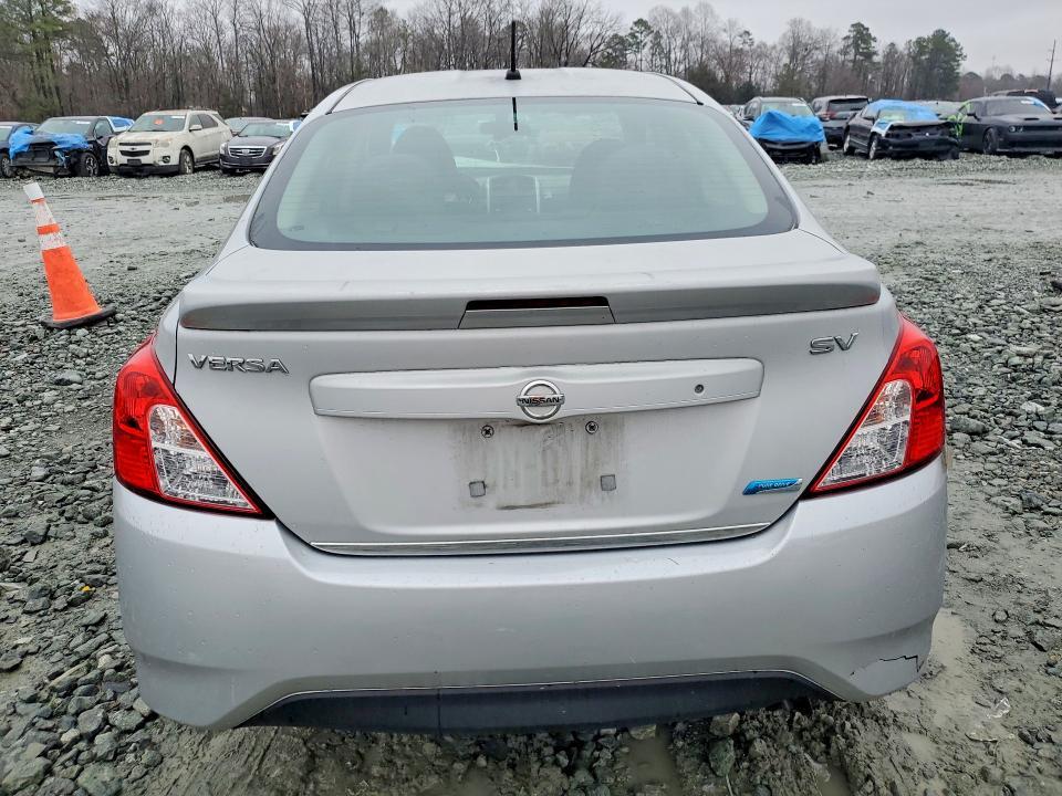 2016 Nissan Versa 1.6 sv