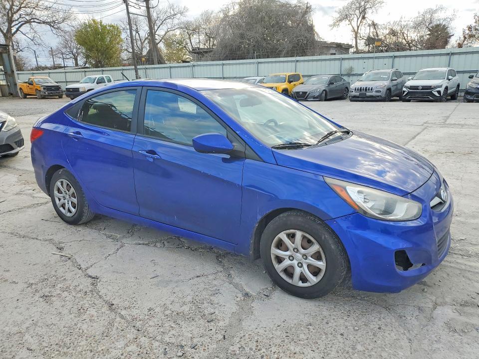 2013 Hyundai Accent gls
