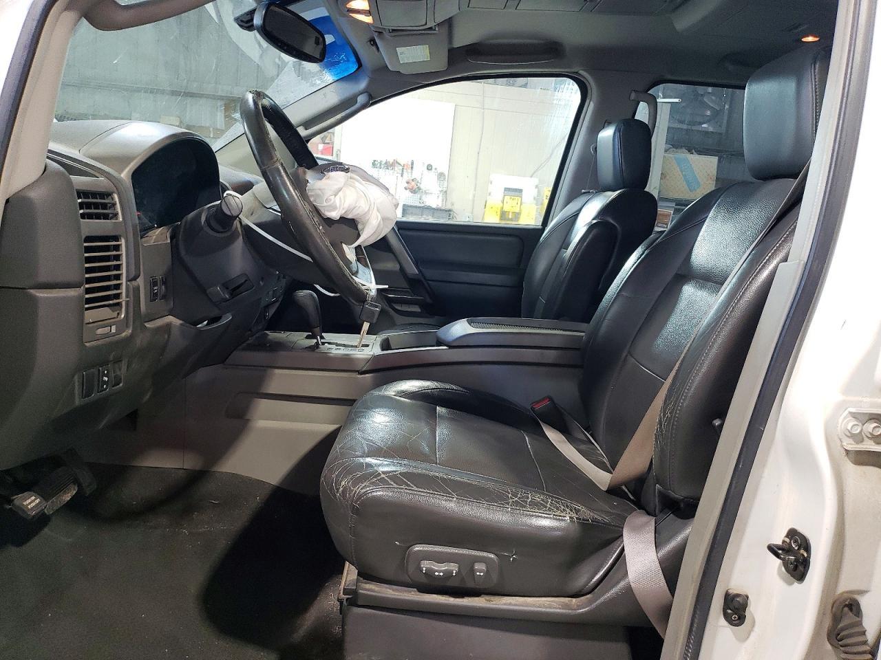 2004 Nissan Titan XE