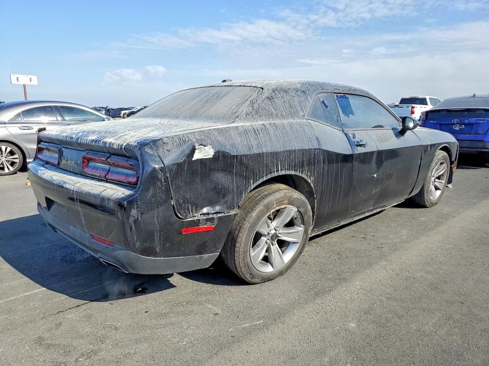 2015 Dodge Challenger sxt