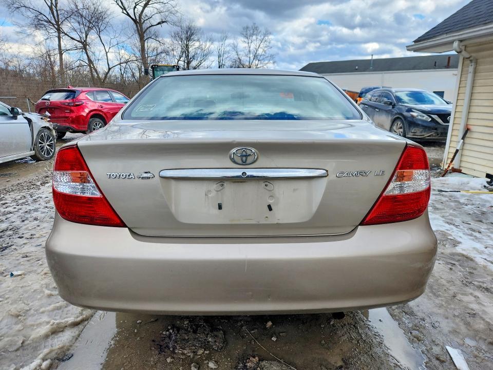 2003 Toyota Camry le