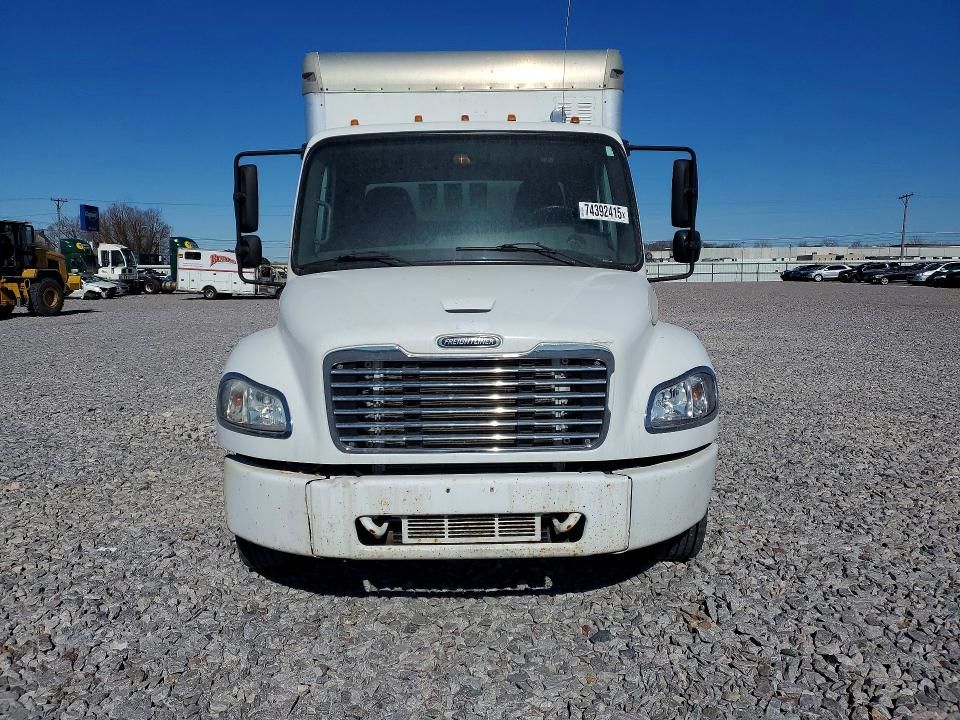 2016 Freightliner Business Class M2 box Truck