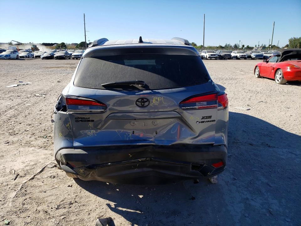 2025 Toyota Corolla Cross Hybrid xse