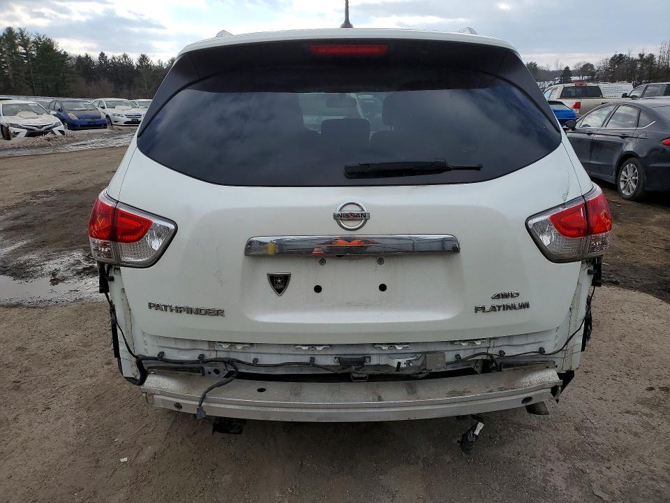 2015 Nissan Pathfinder s