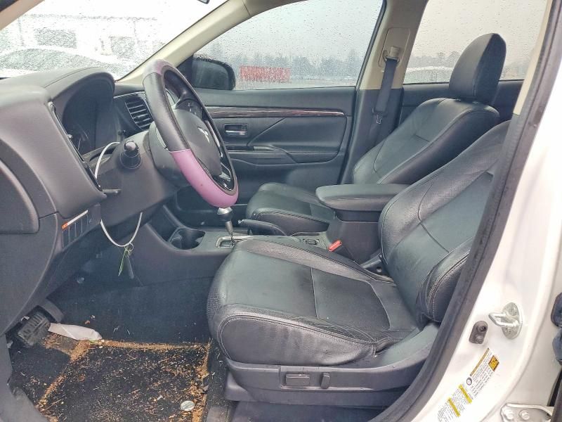 2016 Mitsubishi Outlander se