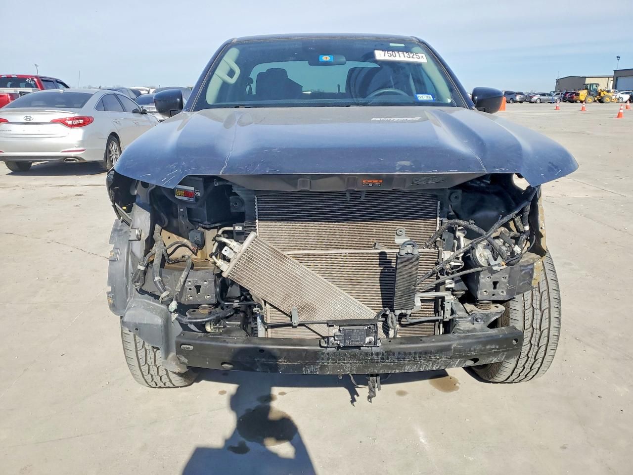 2022 Nissan Frontier s