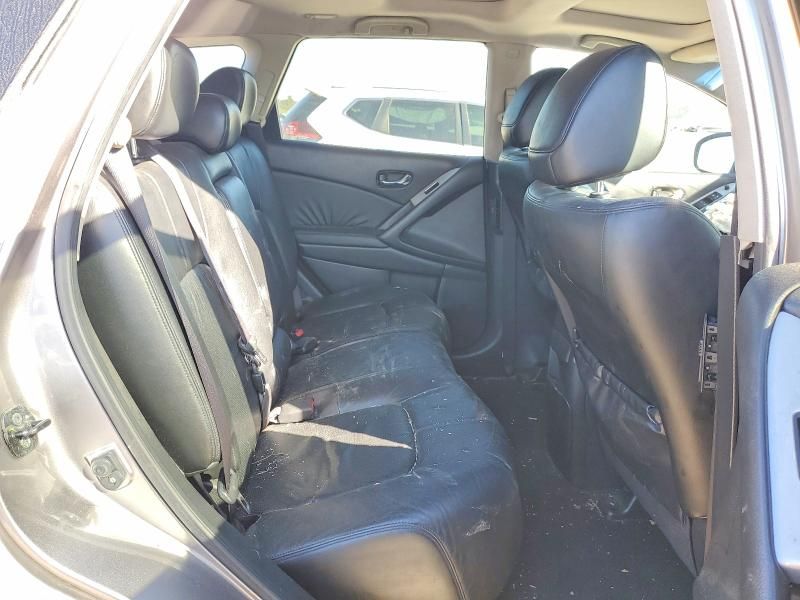 2010 Nissan Murano s