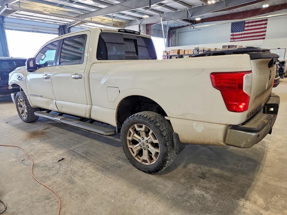 2017 Nissan Titan xd sv