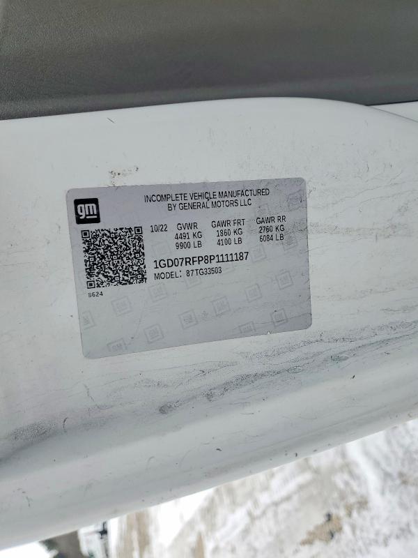 2023 GMC Savana Cutaway G3500