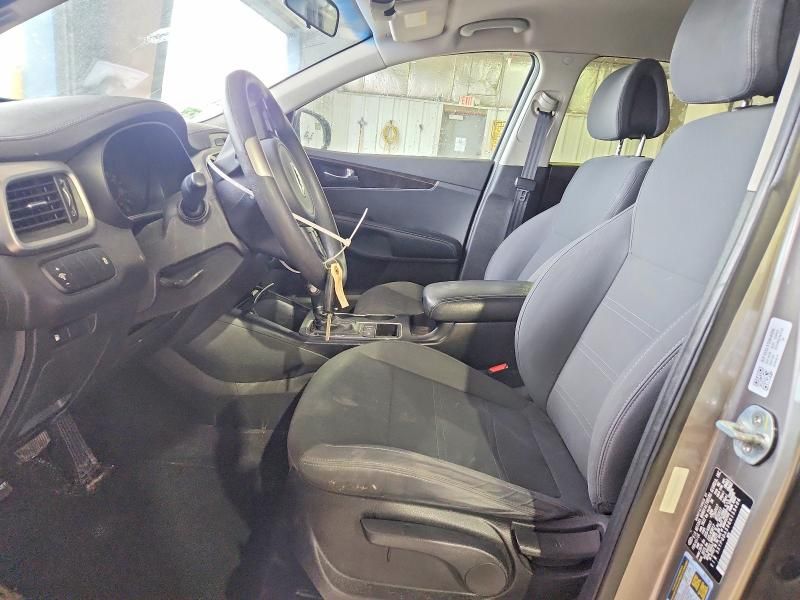 2016 KIA Sorento lx V6