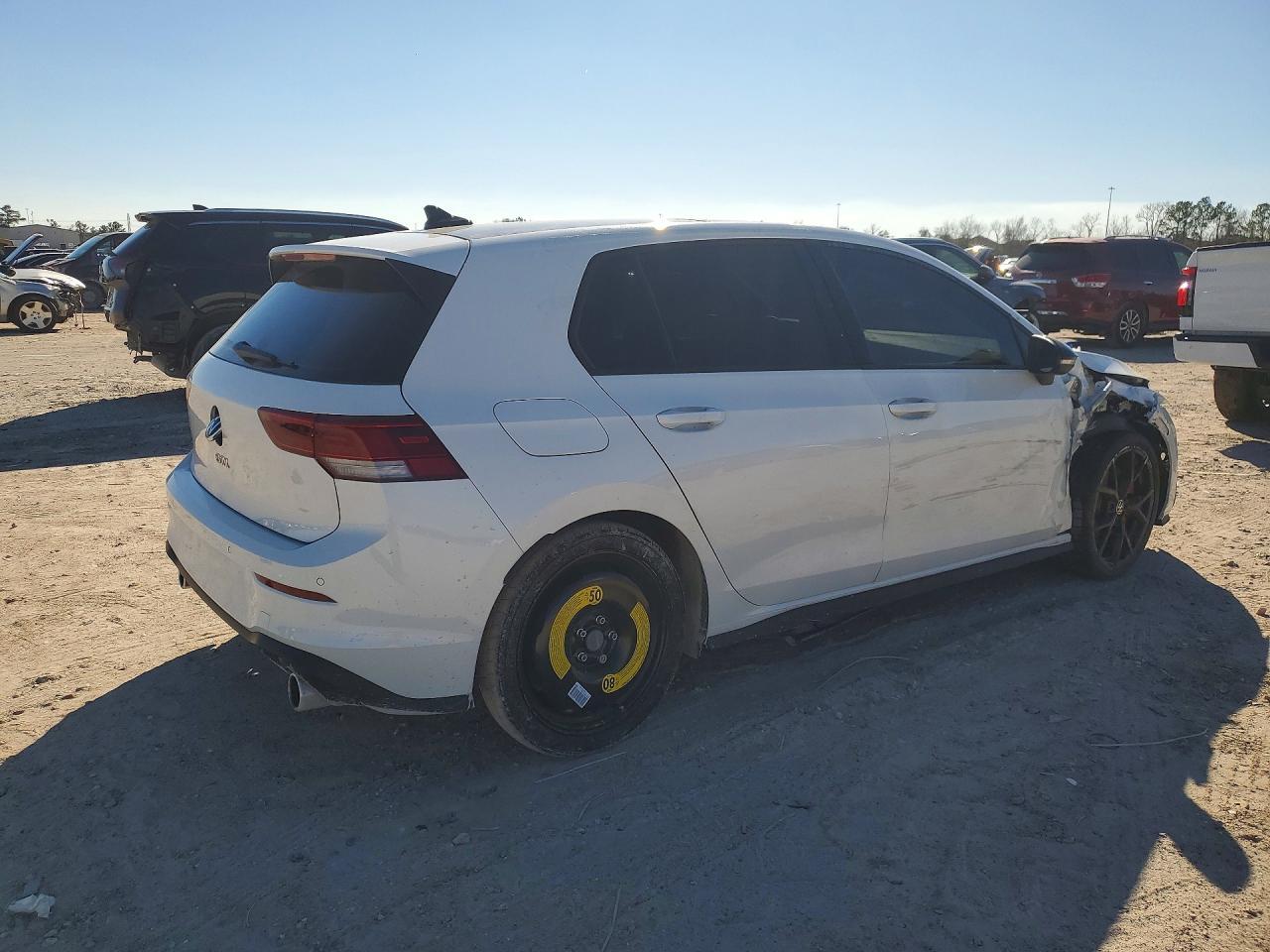 2024 Volkswagen Gti se