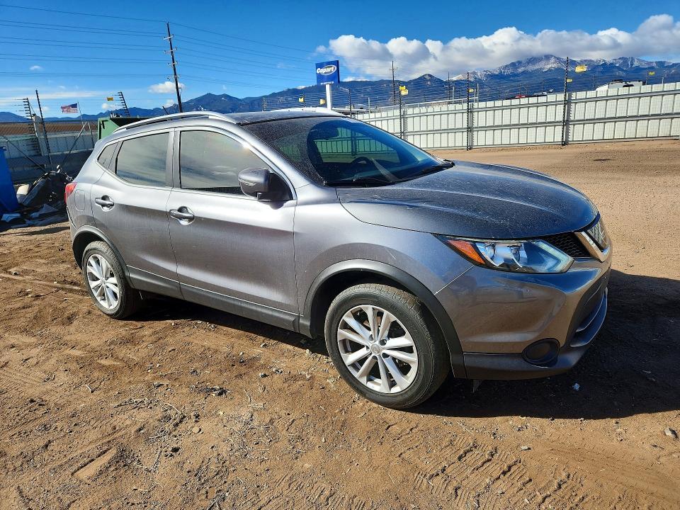 2018 Nissan Rogue Sport sv