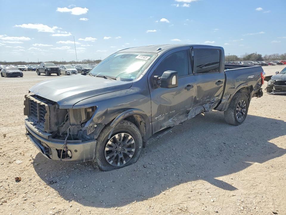 2019 Nissan Titan Pro-4x