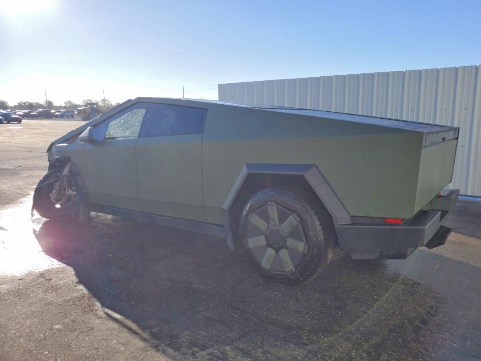 2024 Tesla Cybertruck