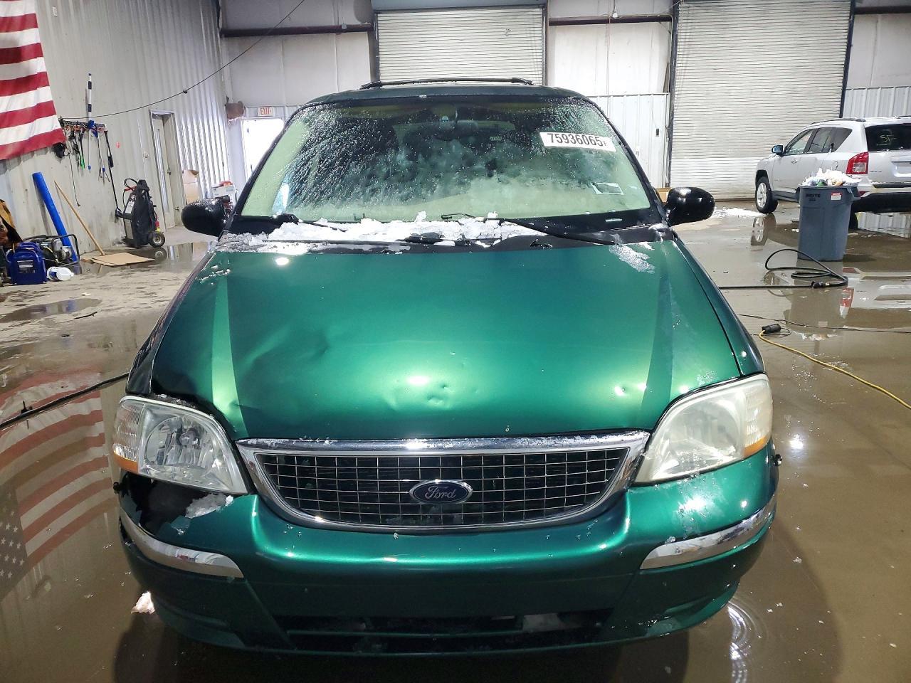 2003 Ford Windstar se