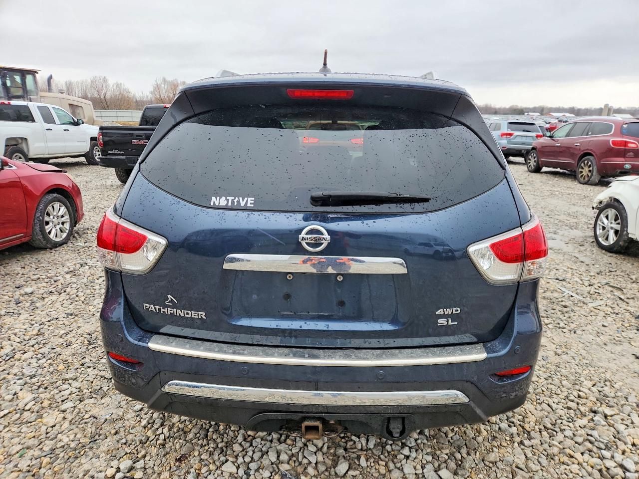 2015 Nissan Pathfinder s