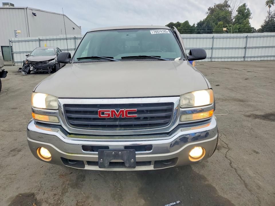 2004 GMC New Sierra K1500