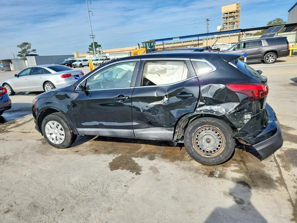 2019 Nissan Rogue Sport s