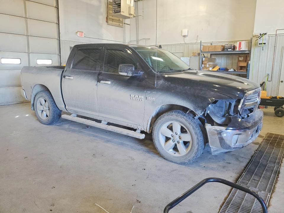 2016 Dodge Ram 1500 slt
