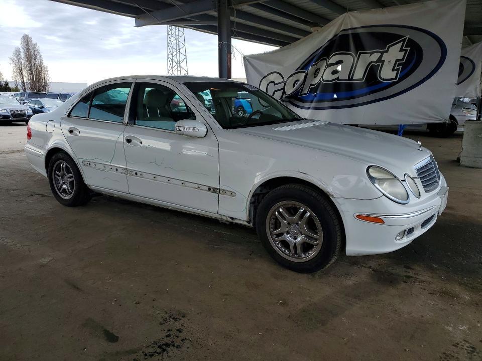 2003 Mercedes-Benz E 320