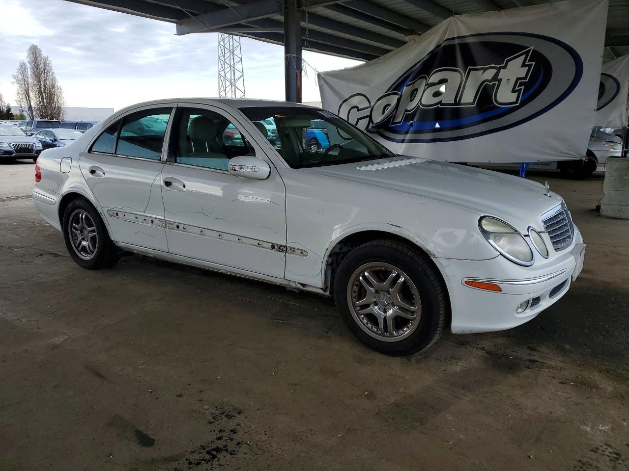 2003 Mercedes-Benz E 320