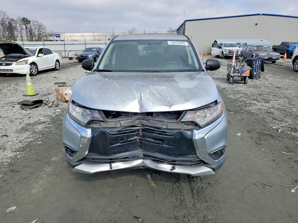 2017 Mitsubishi Outlander es