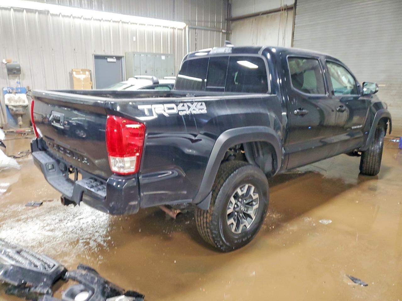 2017 Toyota Tacoma SR V6