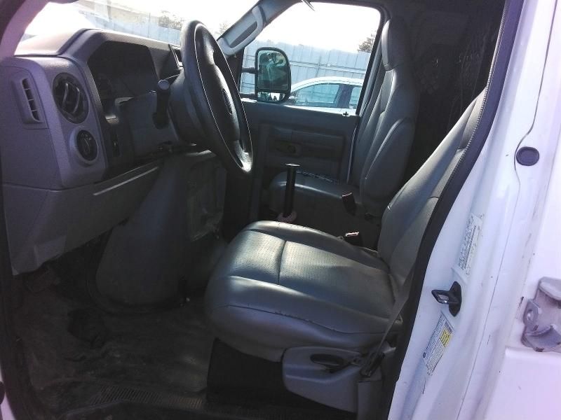 2011 Ford E250 Utility / Service Van