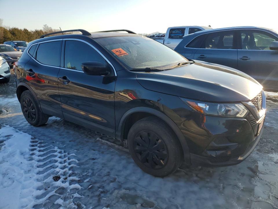 2020 Nissan Rogue Sport s
